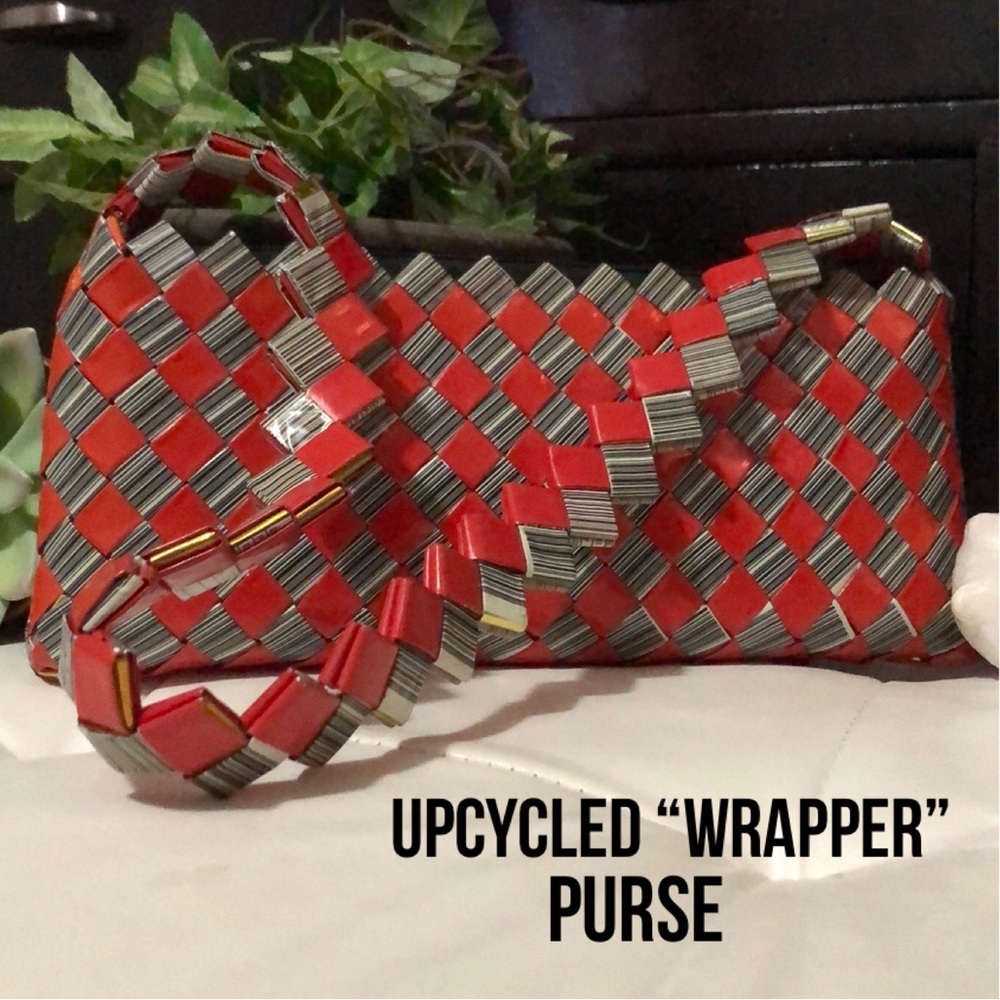 Recycled “Wrapper” Shoulder Bag-Red&Black-EUC